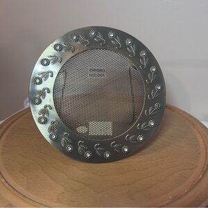 Vintage Style Round Metal Earring Holder Stand Jewelry Organizer Floral Embossed